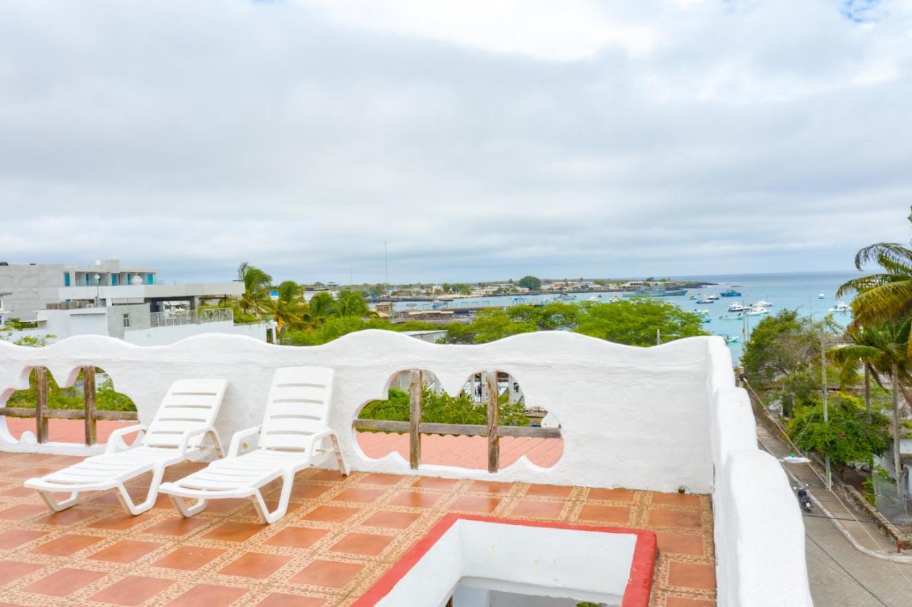 Royal Galapagos Inn Пуерто-Бакерісо-Морено Екстер'єр фото