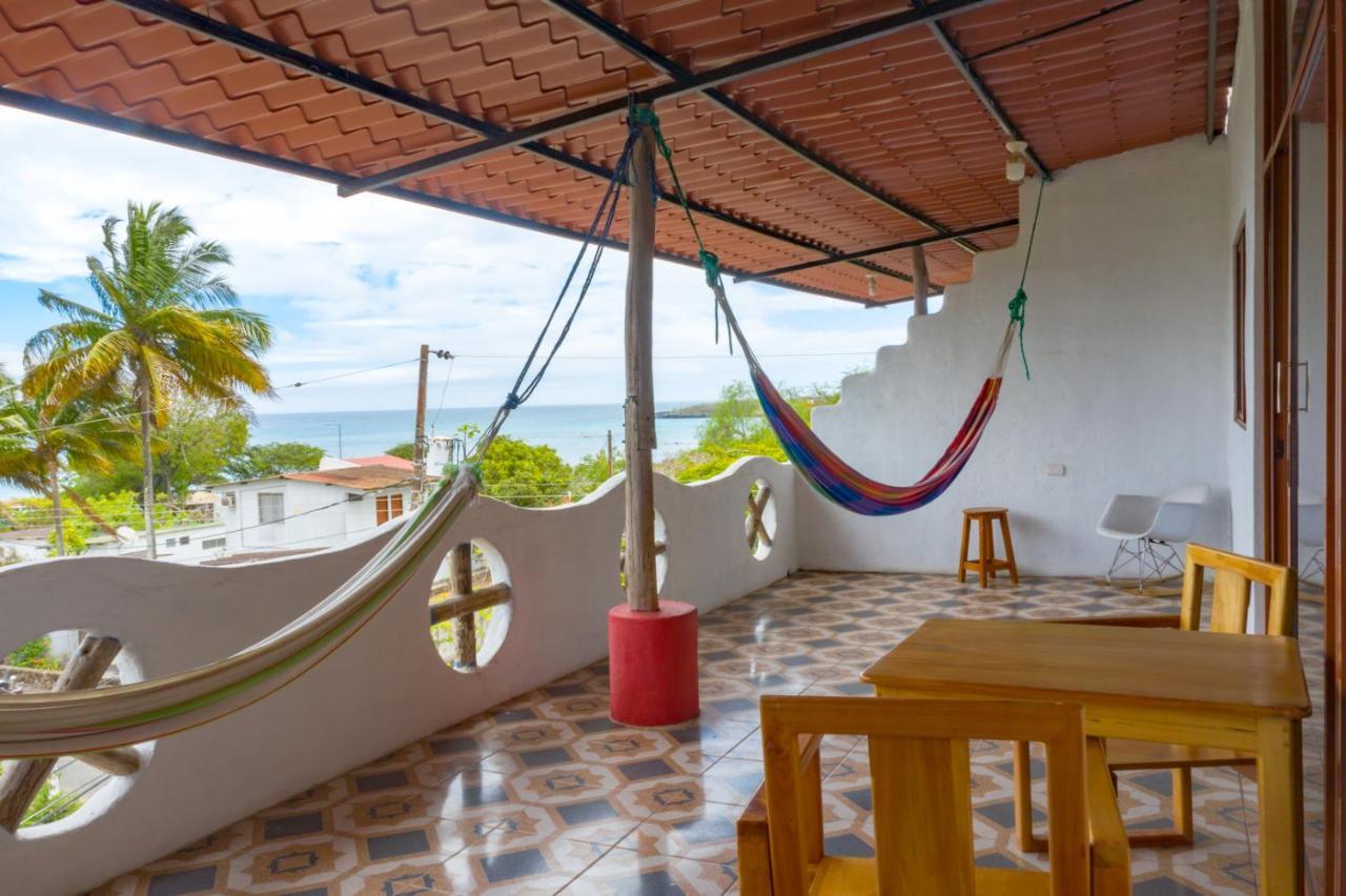 Royal Galapagos Inn Пуерто-Бакерісо-Морено Екстер'єр фото